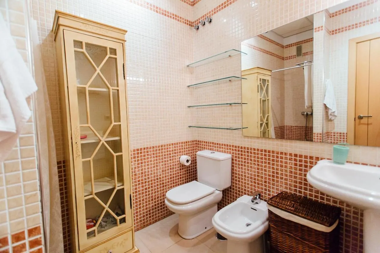 Bright And Central- 2Bd 1Bth- Malhara Севилья Испания