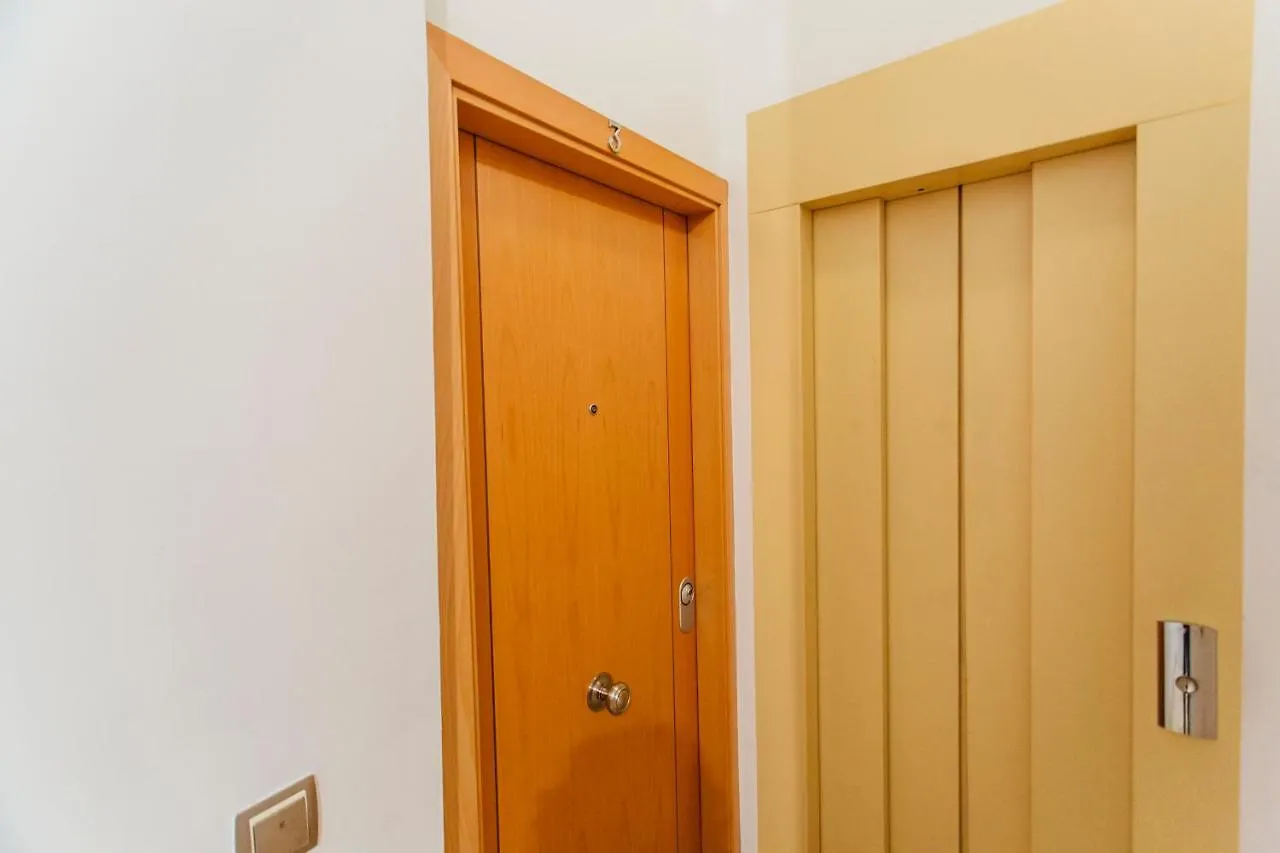 Bright And Central- 2Bd 1Bth- Malhara Севилья