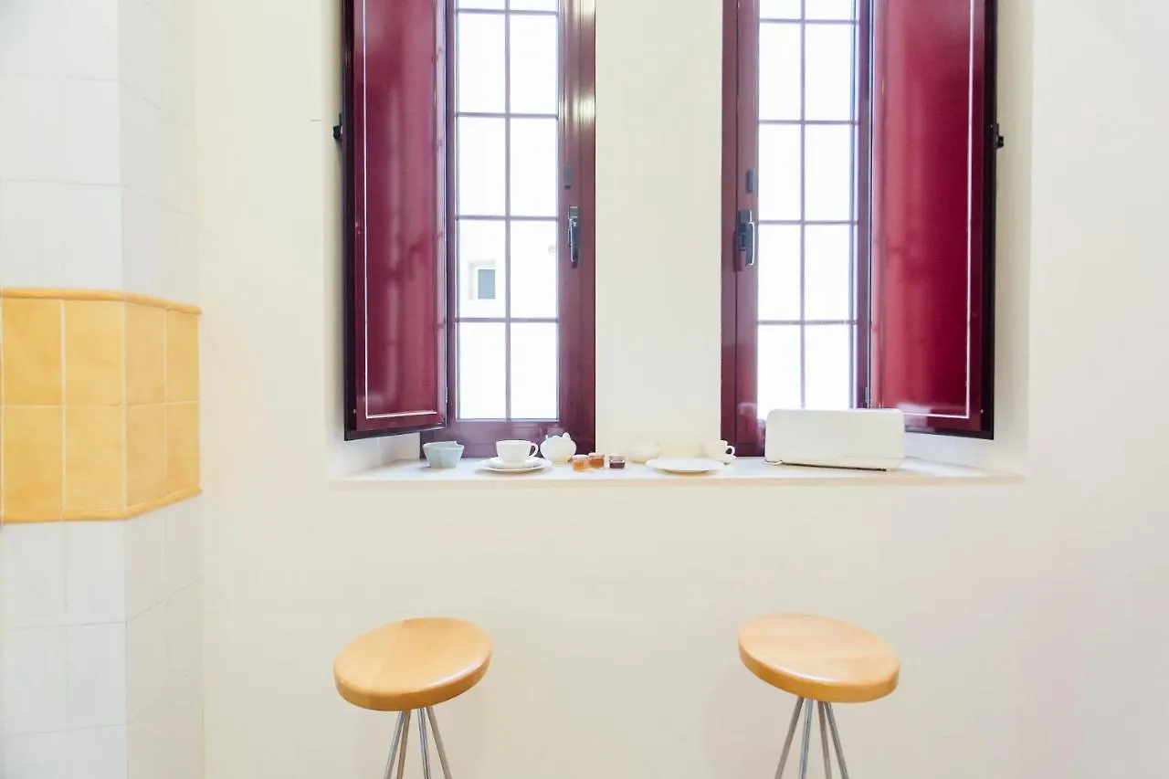 Bright And Central- 2Bd 1Bth- Malhara Севилья